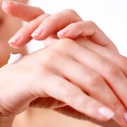 درمان خشکی دست