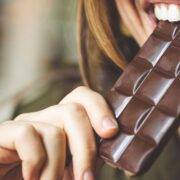 11 خوراکی که دشمن سلامت دندان‌های شما هستند