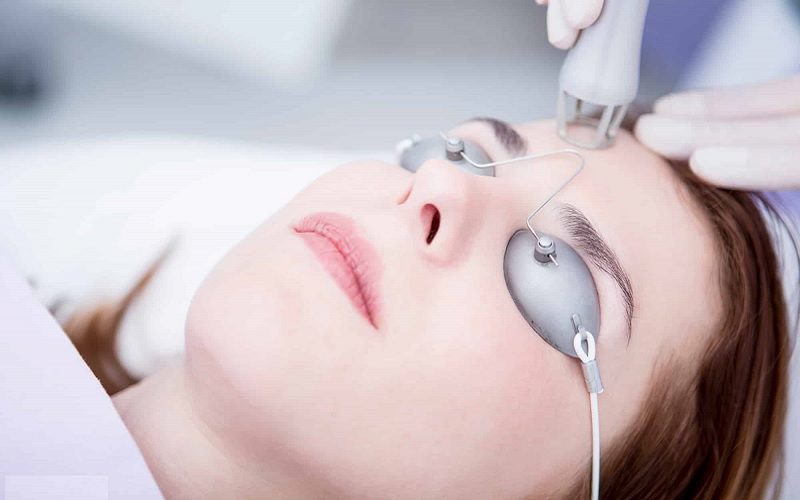 از بین بردن جای جوش با لیزر اربیوم